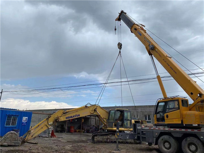 夏津县25吨吊车的工作半径是多少？